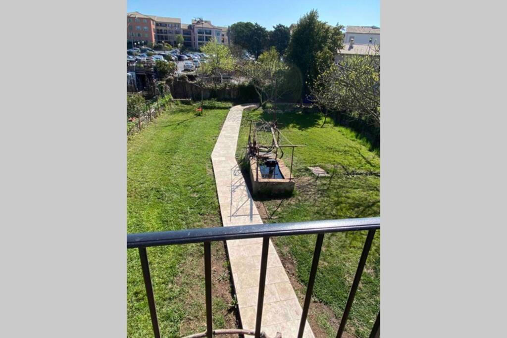 Petite Maison De Charme - Le Jardin Secret D'Alice Roquebrune-sur Argens Esterno foto